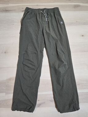 LL Bean Stretch Explorer ripstop Pull-On Straight Leg Shadow Green Pants Women S